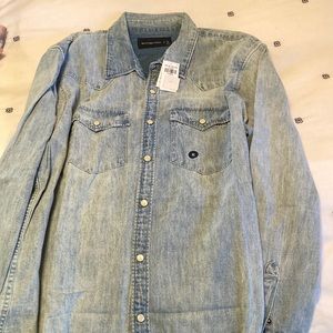 Mens XL never worn long sleeve denim shirt